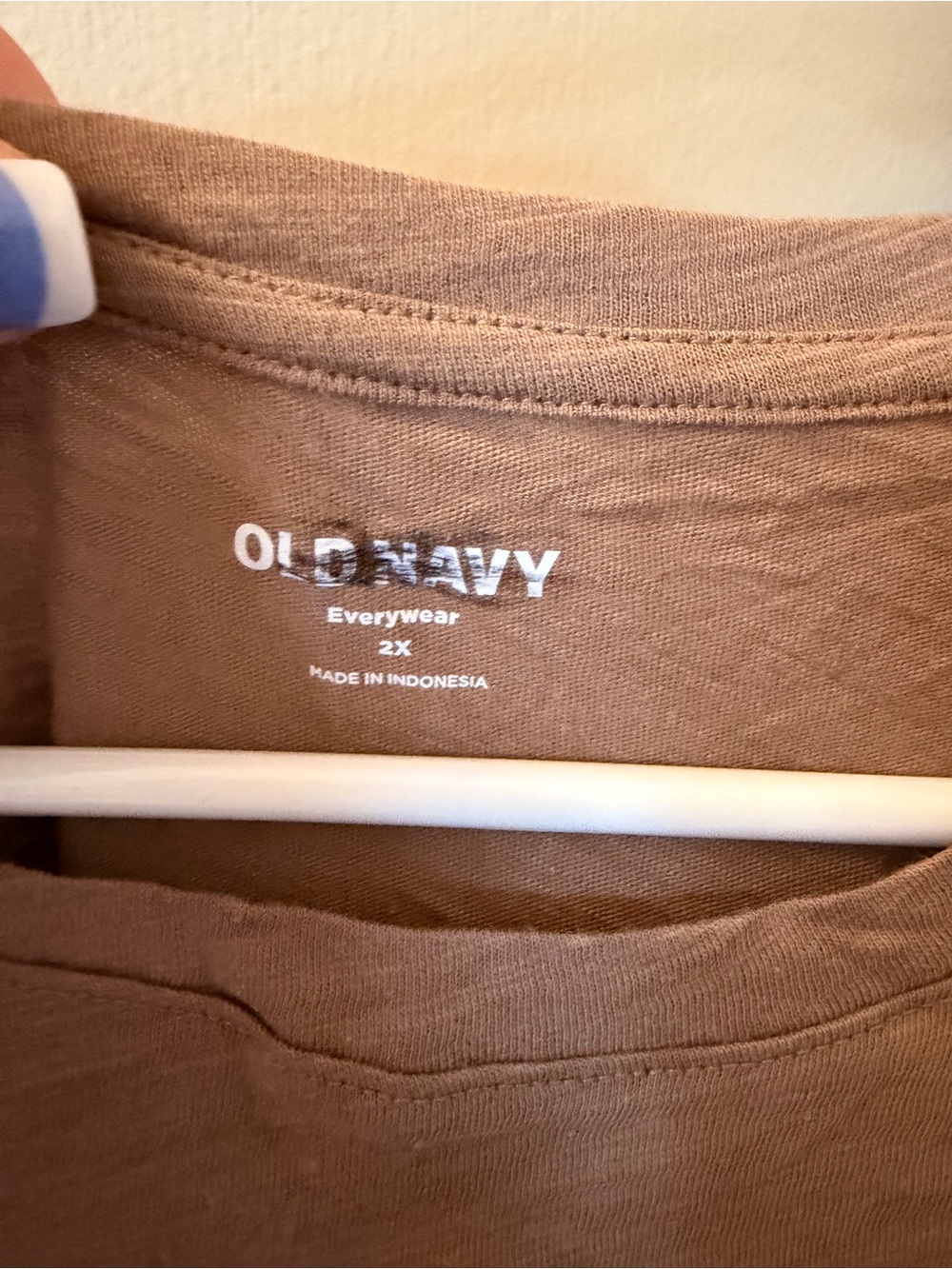 NWOT Old Navy Sleeveless Tank Top in Light Brown - Picture 3 of 5